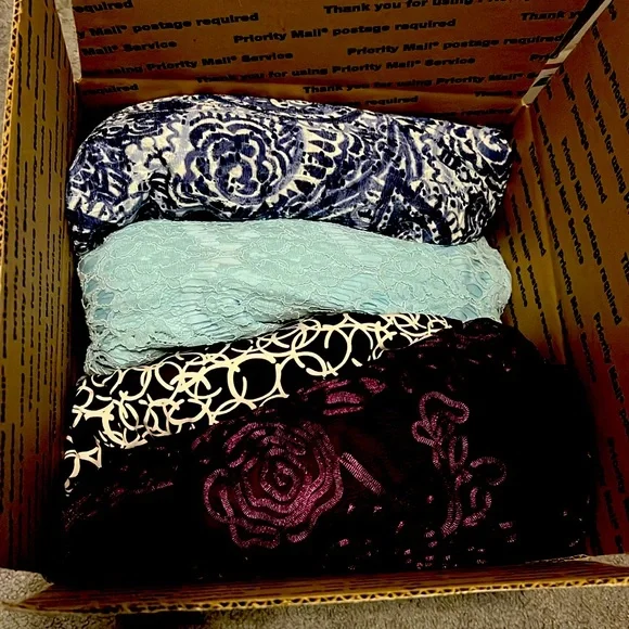 Mystery Box 4 Dresses - Picture 1 of 1